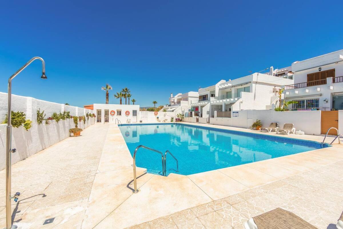 Tarifa Beach Apartment With Ocean Views And Pool 외부 사진