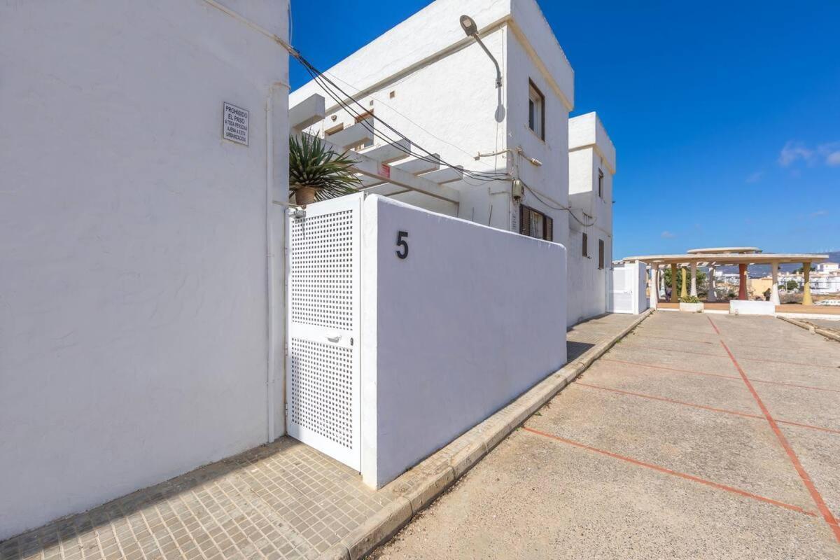 Tarifa Beach Apartment With Ocean Views And Pool 외부 사진